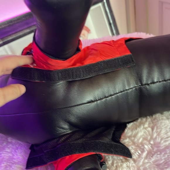 Red Dog Jacket brand the dog face NWOT - Picture 6 of 7